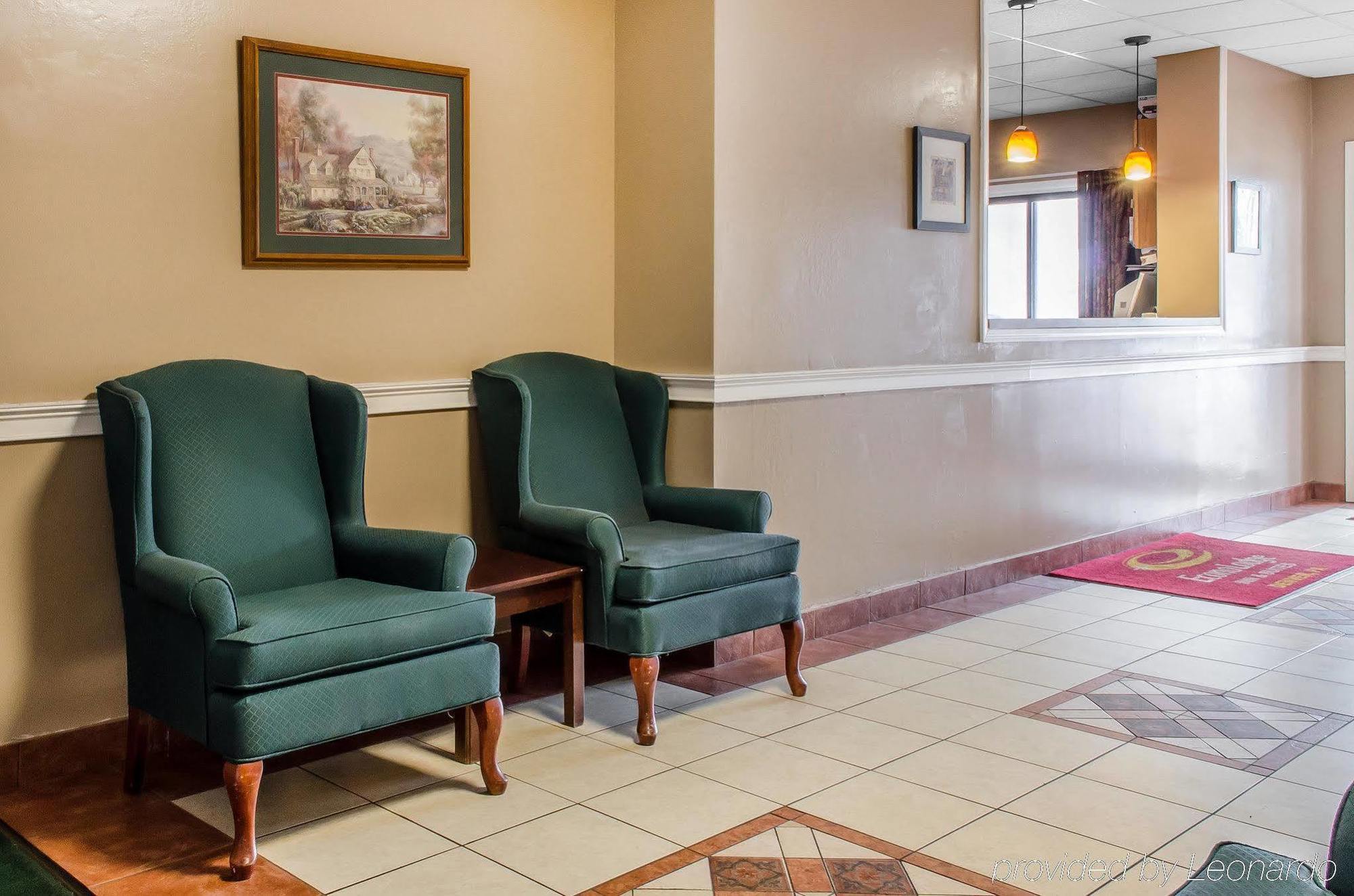Econo Lodge Inn & Suites Denver Buitenkant foto