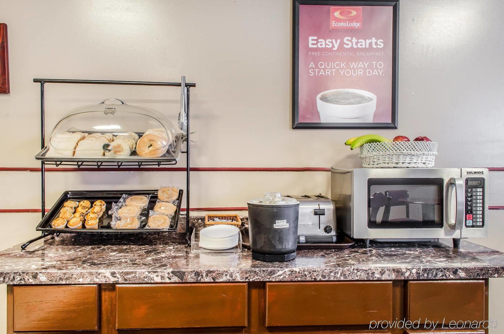 Econo Lodge Inn & Suites Denver Buitenkant foto